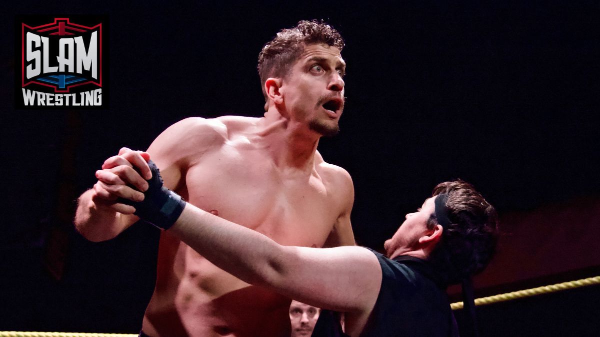 Psycho Mike vs. Litigator Luke, during a Smash Wrestling show in London, Ontario, on April 30, 2023. Photo by Steve Argintaru, Twitter: @stevetsn Instagram: @stevetsn