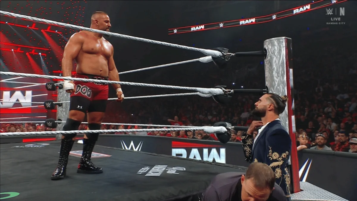 Seth gives Bron the signal to destroy Sami.