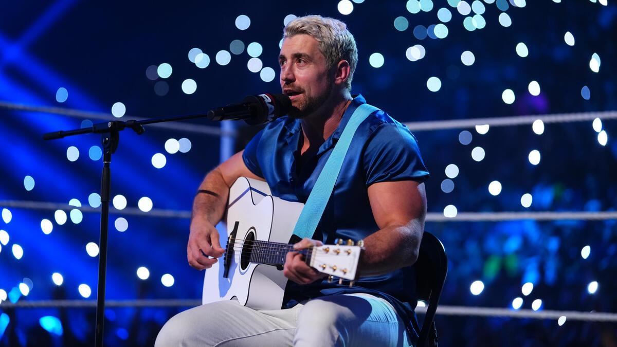 Joe Hendry Debuts On WWE Raw With Live Concert