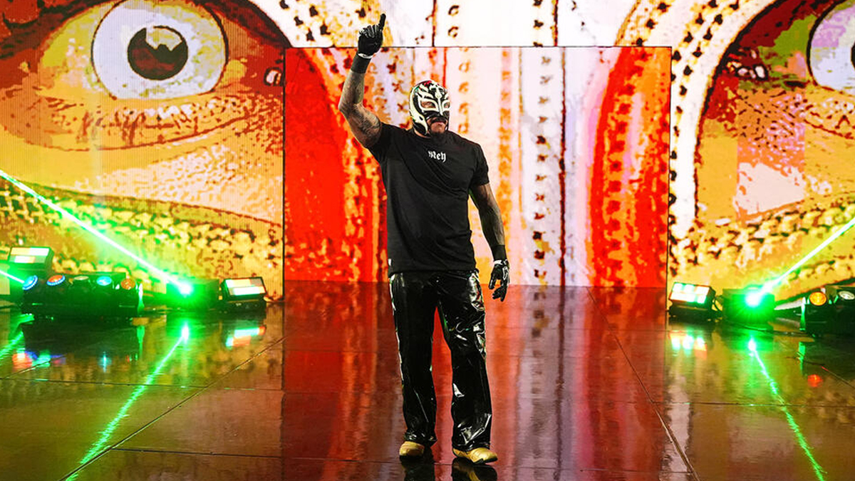 Rey Mysterio Earns WWE Intercontinental Title Shot On Raw