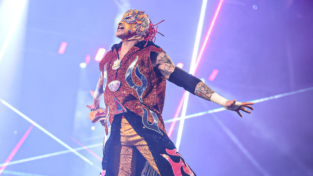 WWE Star Rey Fenix Accused Of Secret Affair